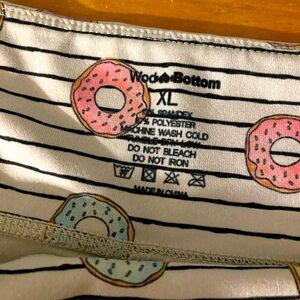 Wodbottom lifting shorts. Donuts